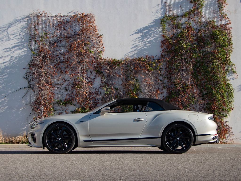 BENTLEY Continental GTC 2025