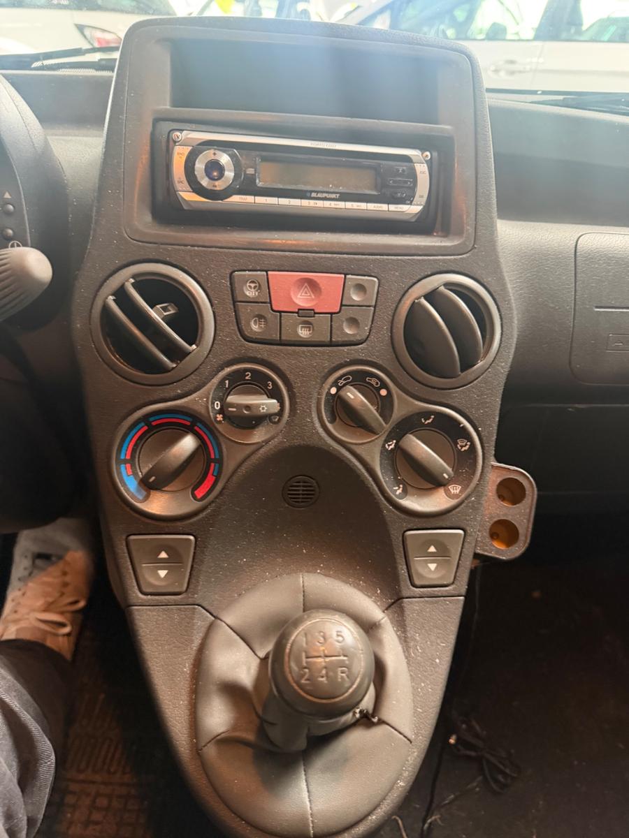 Fiat Panda 1.2 8V Dynamic TÜV 06/2027