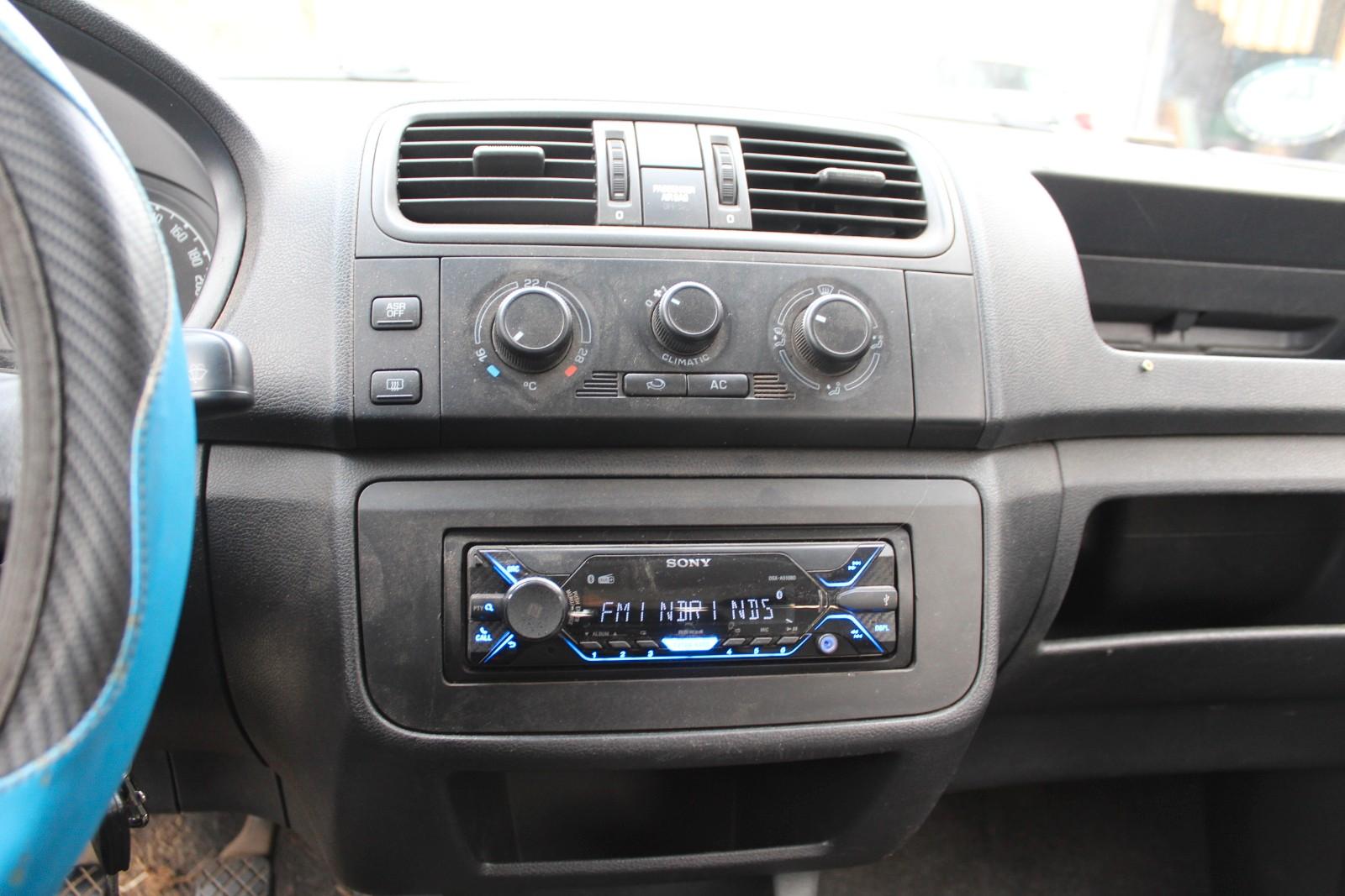 Skoda Roomster 2009 — photo 11
