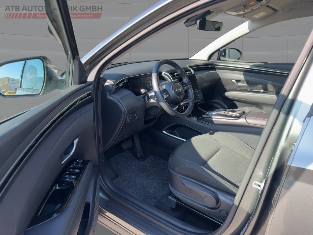 Fahrzeugabbildung Hyundai Tucson AHK  Automatik Hybrid, Allwetterreifen