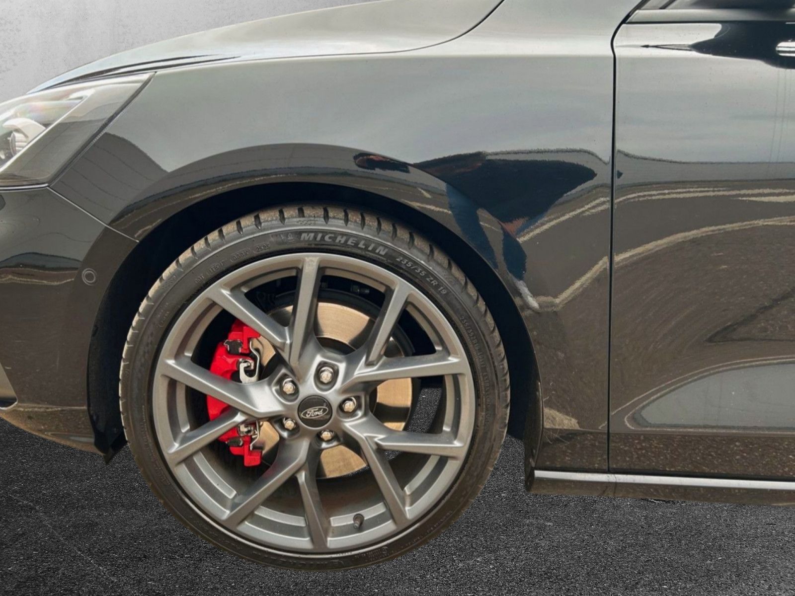 Fahrzeugabbildung Ford Focus Turnier ST 280 PS/ NAVI/LED/KAMERA/ACC