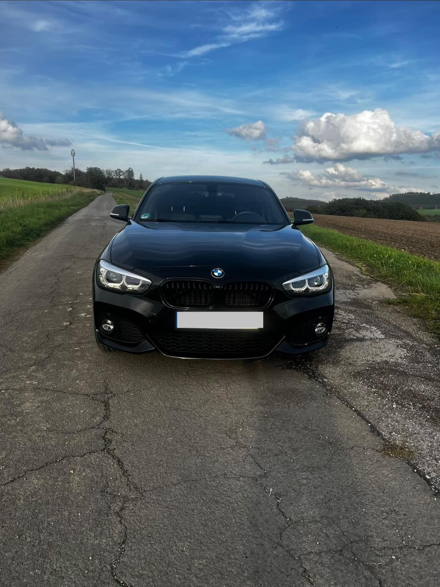 BMW 120i Edition M Sport Shadow Line