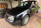 Volkswagen VW Golf IV 2.0, 86.000 km, 8-fach, gepflegt, TÜV - Volkswagen Golf aus 2001: Iv