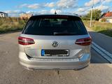 Volkswagen Passat Variant 2.0 TDI 4M R-LINE, HEADUP - Volkswagen Passat Variant: Von Privat