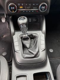 Ford Focus - 11