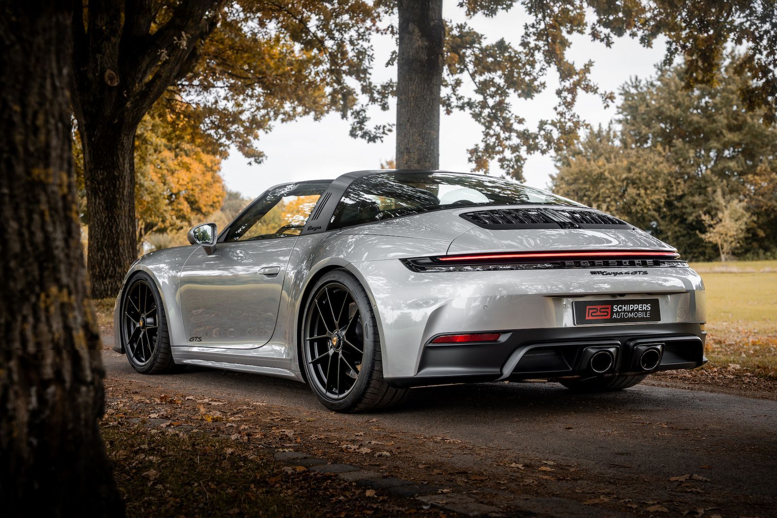 Fahrzeugabbildung Porsche 911 992 .2 Targa 4 GTS T-Hyb. BURMESTER|LIFT|930
