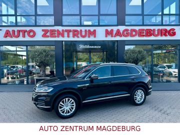 Volkswagen Touareg - 1