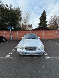 صورة 6 لـ 1999 Mercedes-BENZ E 280