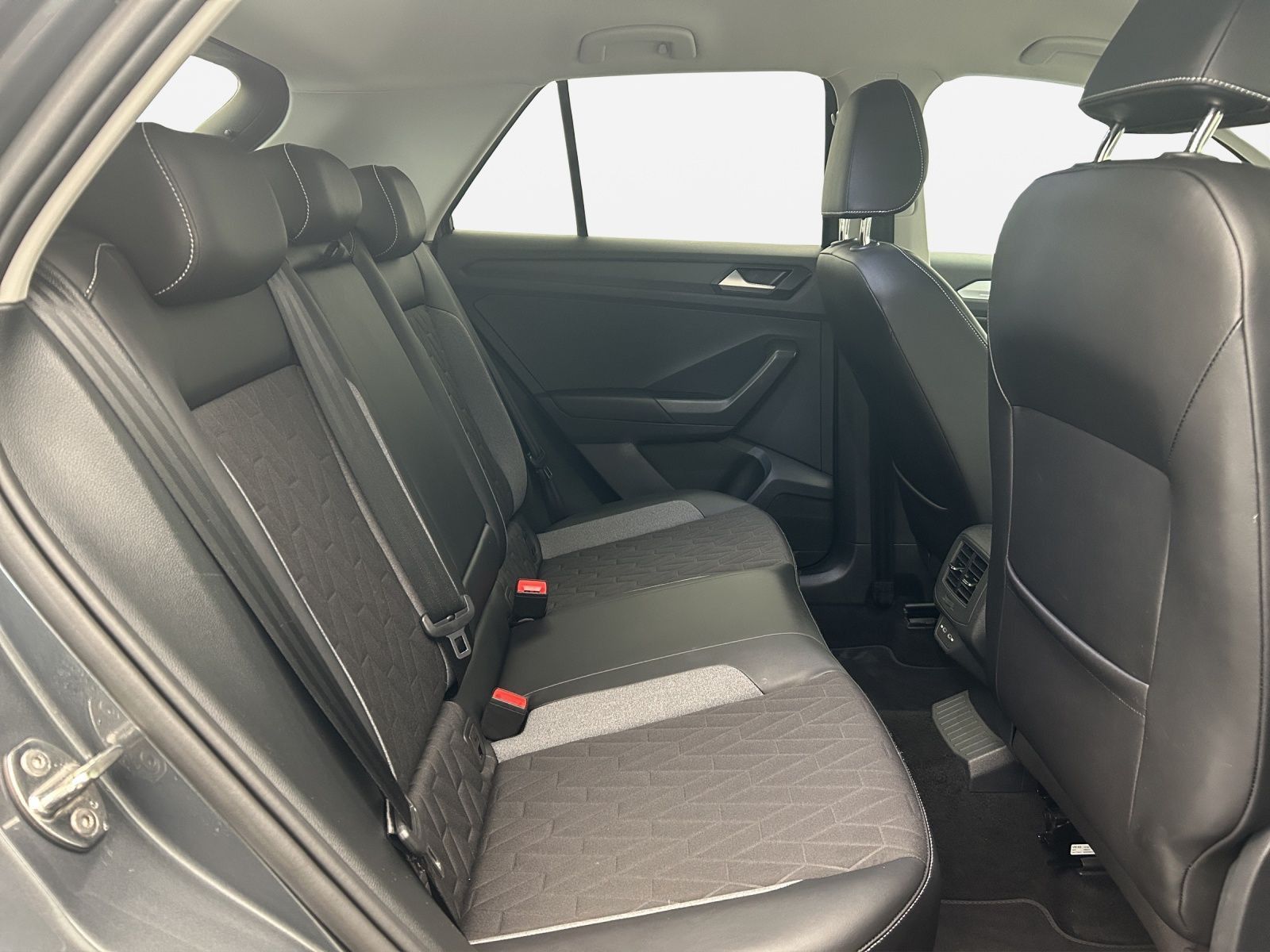 Volkswagen T-Roc - Bild 15