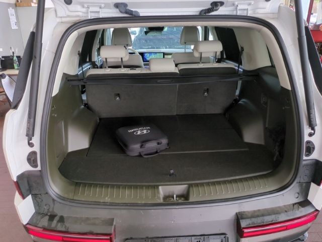 Fahrzeugabbildung Hyundai SANTA FE PHEV 5-Sitzer (MY25) 1.6 T-GDI (253 PS)