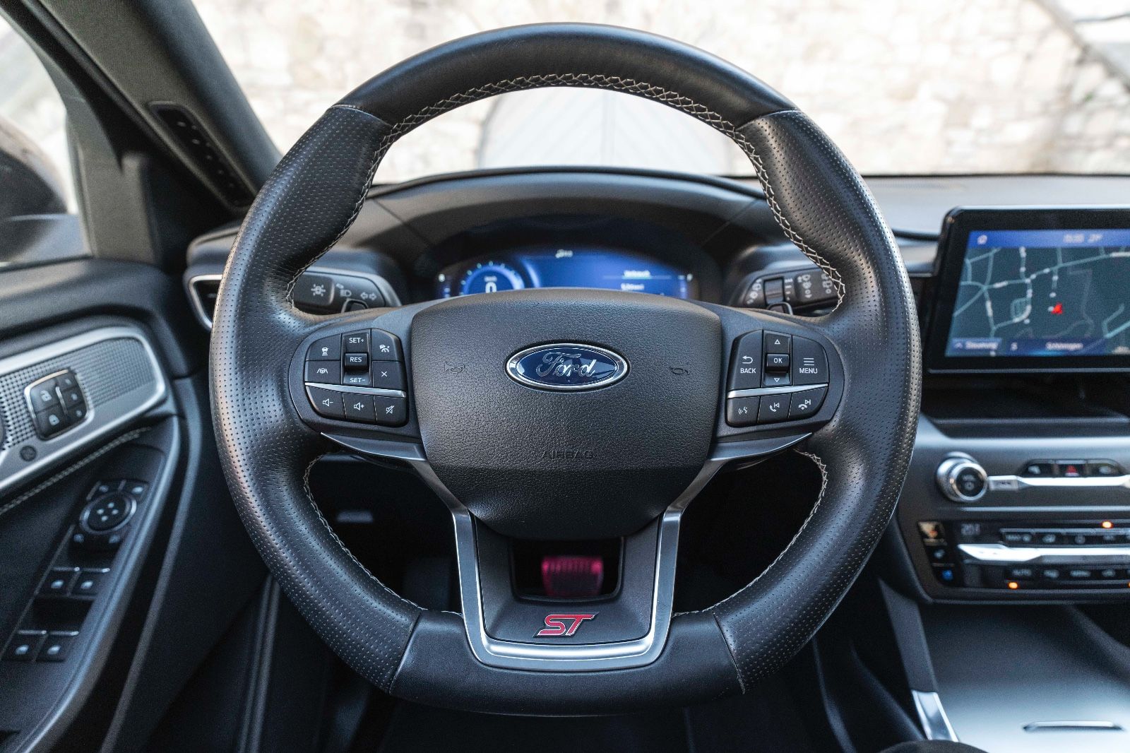 Fahrzeugabbildung Ford Explorer ST 4X4 ACC AHK NAV B&O 360° TOTW PANO