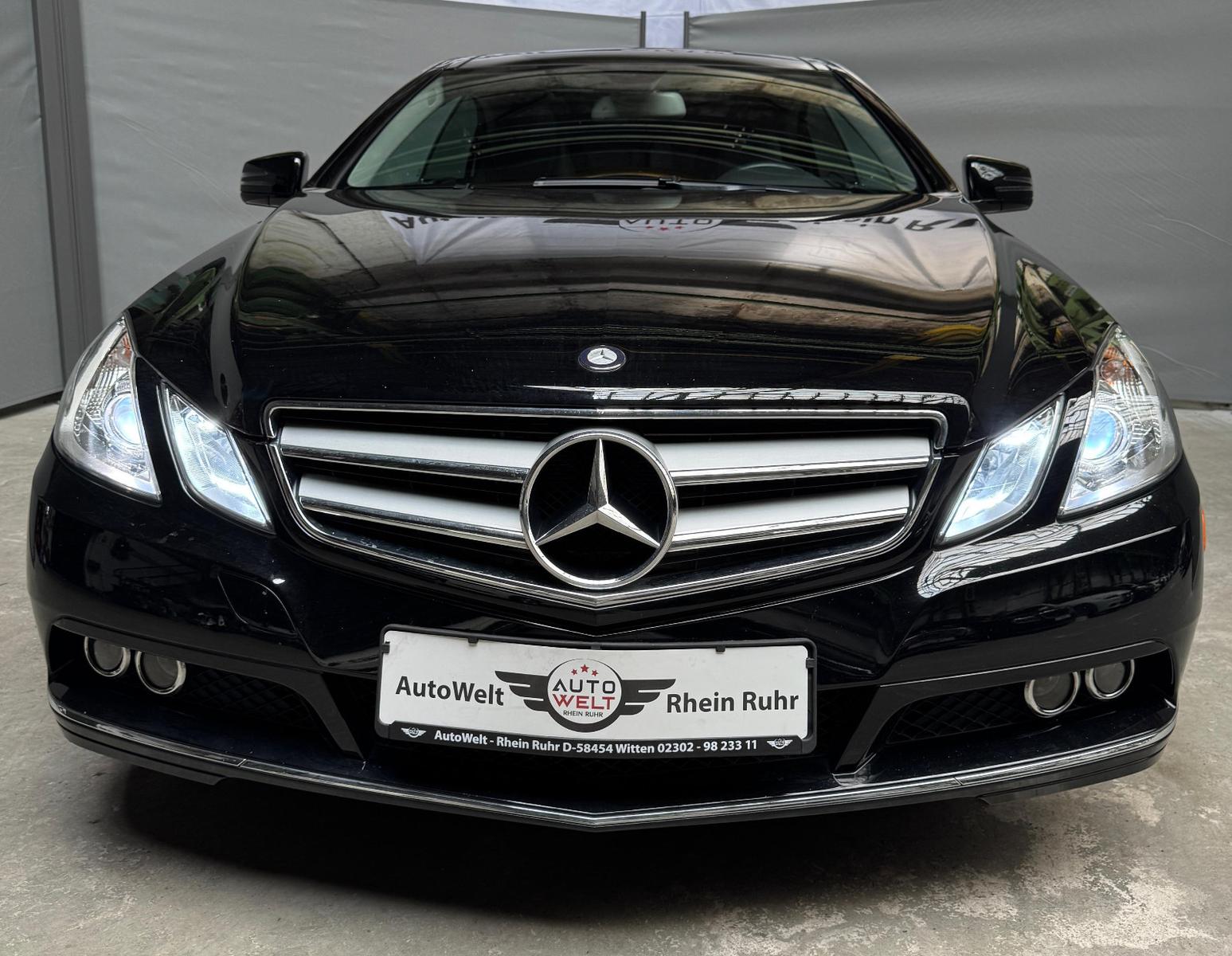 Mercedes-Benz E 350 Coupe CGI AMG Line PANORAMA Leder