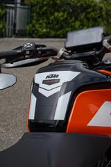 KTM Duke 125 - KTM DUKE 125
