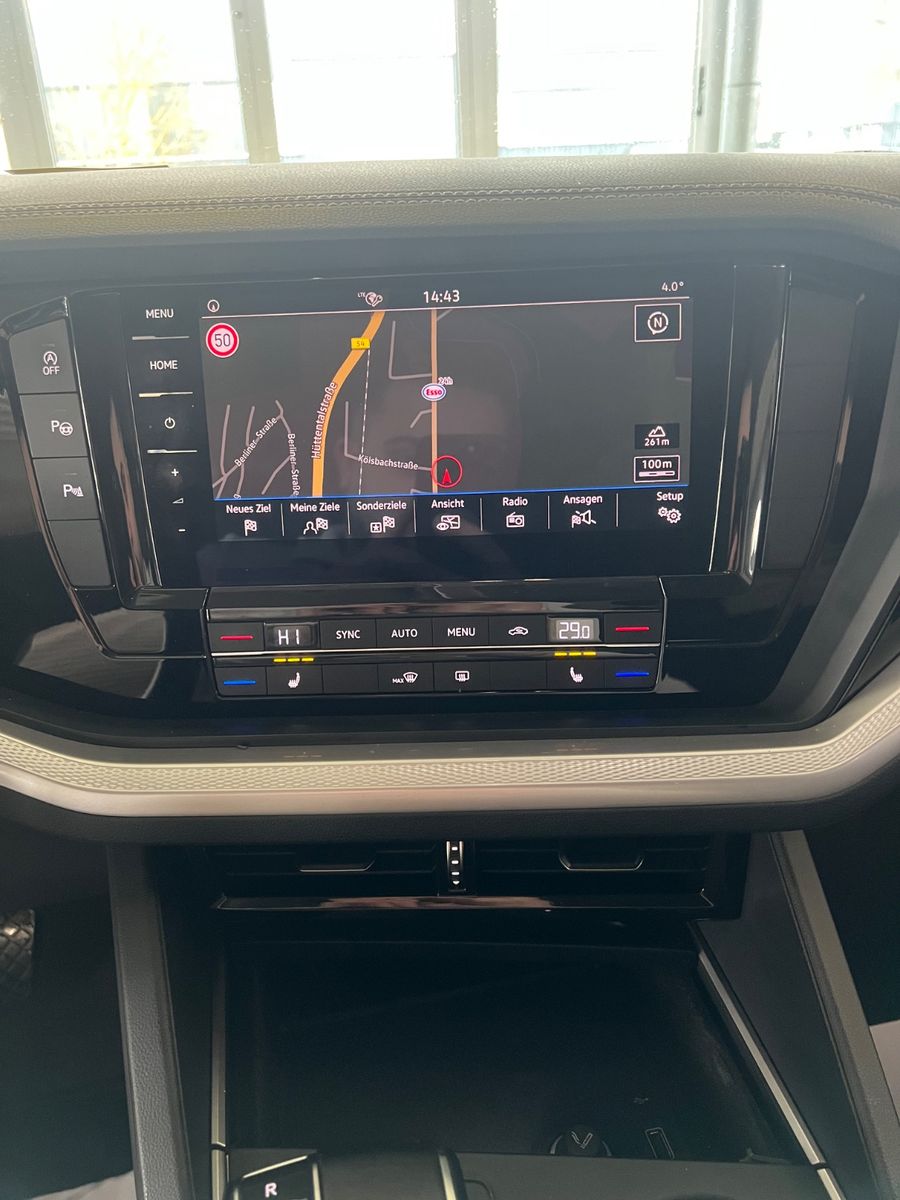 Fahrzeugabbildung Volkswagen Touareg 3.0 TDI 4Motion *LEDER*ACC*AHK*