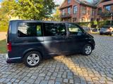 Volkswagen Blauer T6 Multivan Comfortline - Volkswagen T6 Multivan in Hamburg
