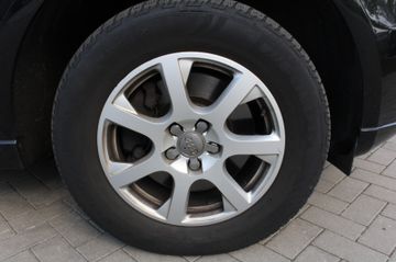 Audi Q5 3.0 TDI  QUATTRO mit XENONMMIISOFIX uvm.