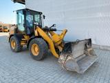 CAT 908M - CAT 908
