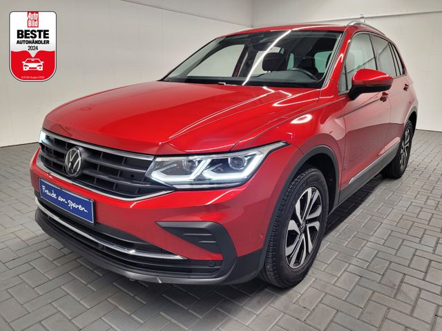 Volkswagen Tiguan Active Matrix/Navi/Parkassist/SHZ/17 LM