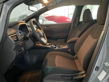 Nissan Leaf N-Connecta Winterpaket Allwetterbereifung