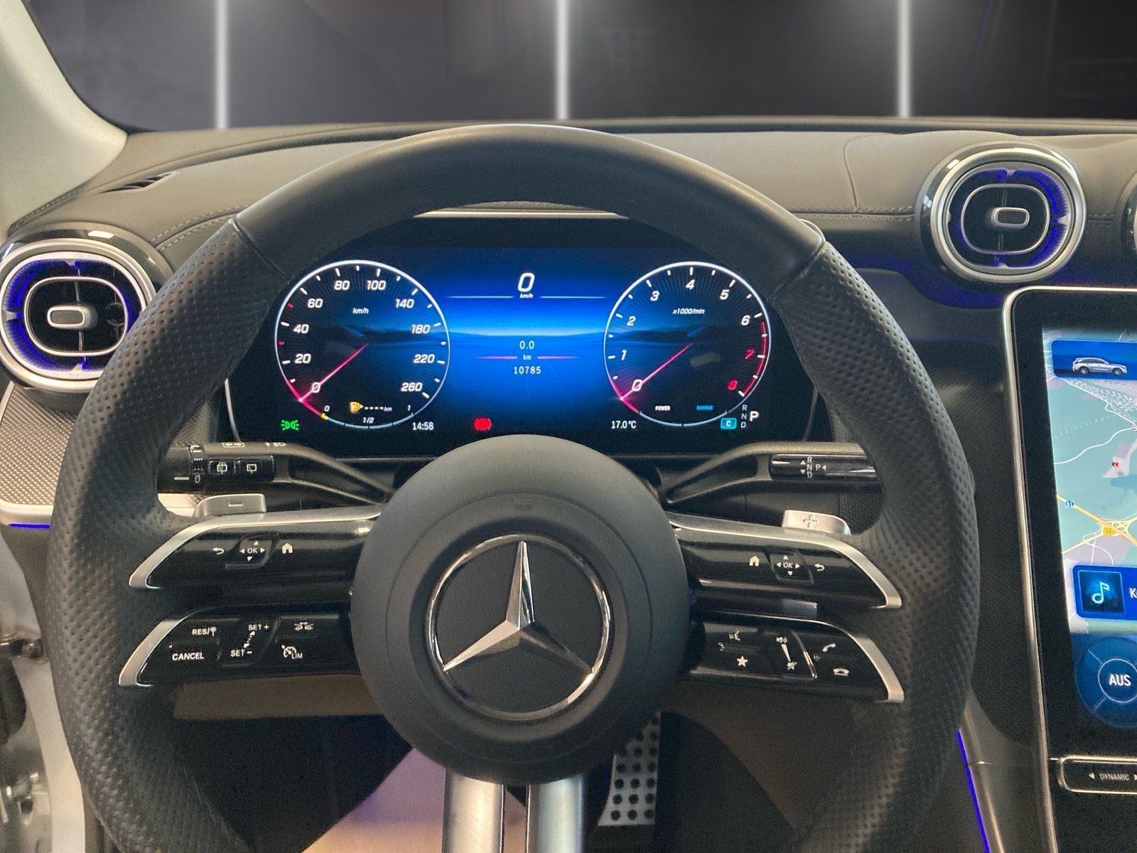 Fahrzeugabbildung Mercedes-Benz GLC 200 4M AMG*AHK*Distronic*360°*Totwink*Memor*