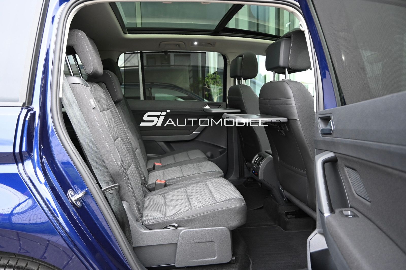Fahrzeugabbildung Volkswagen Touran 2.0 TDI °UVP61.150€°ACC°AHK°STHZ°8-FACH°