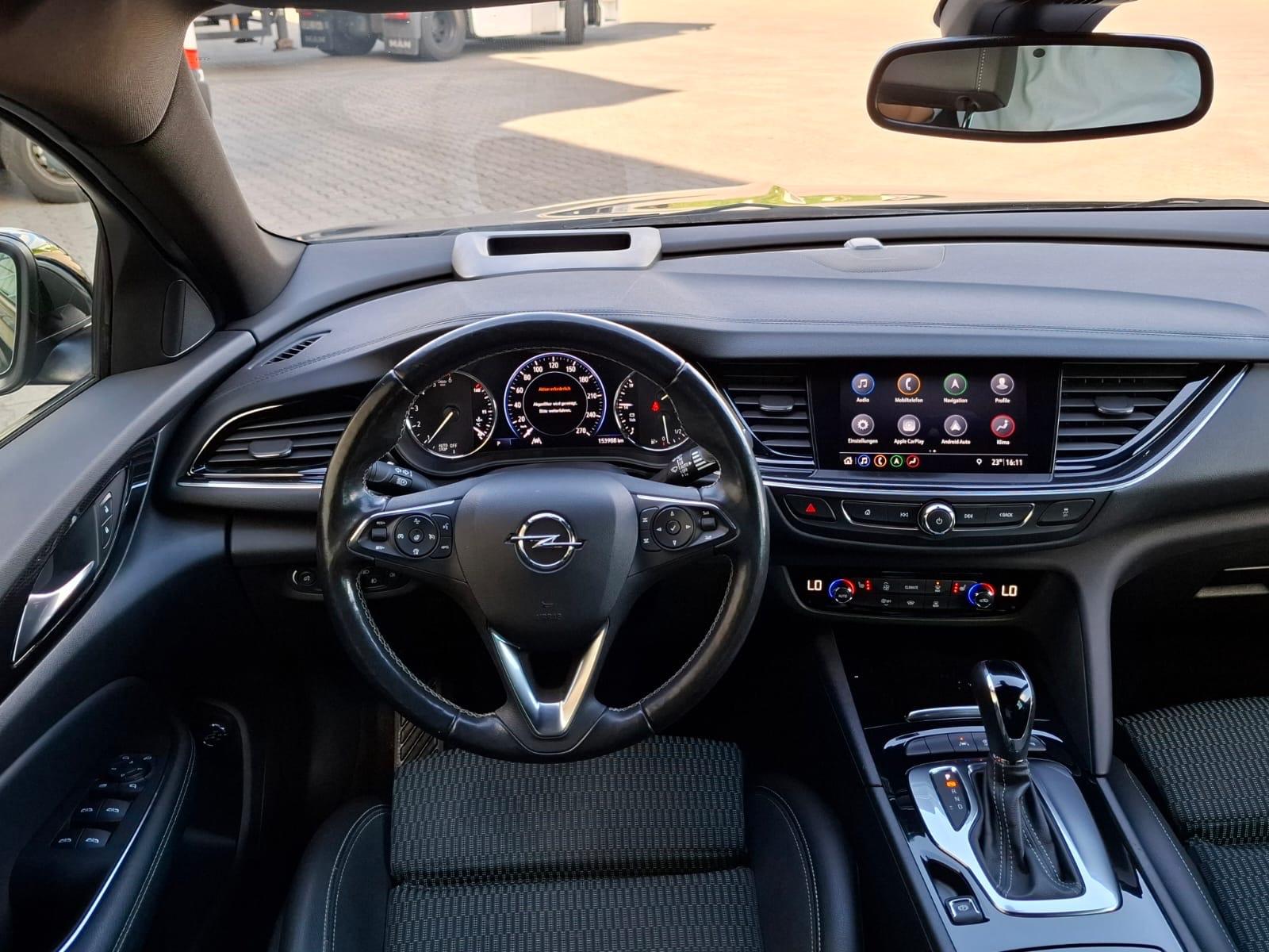 Opel Insignia B Sports Tourer Elegance CAM HUD SzH AC