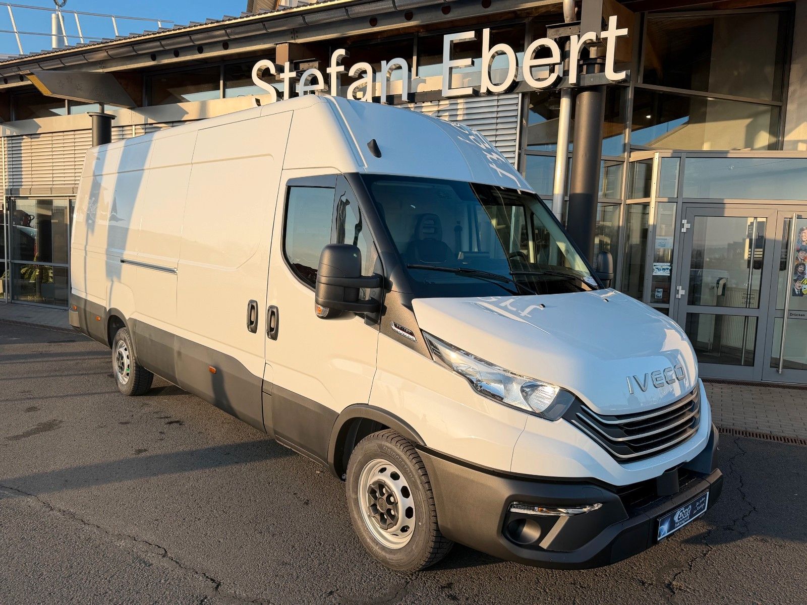 Fahrzeugabbildung Iveco Daily 35S18 HA8 *R4.100mm*Automatik*Kamera*ACC*