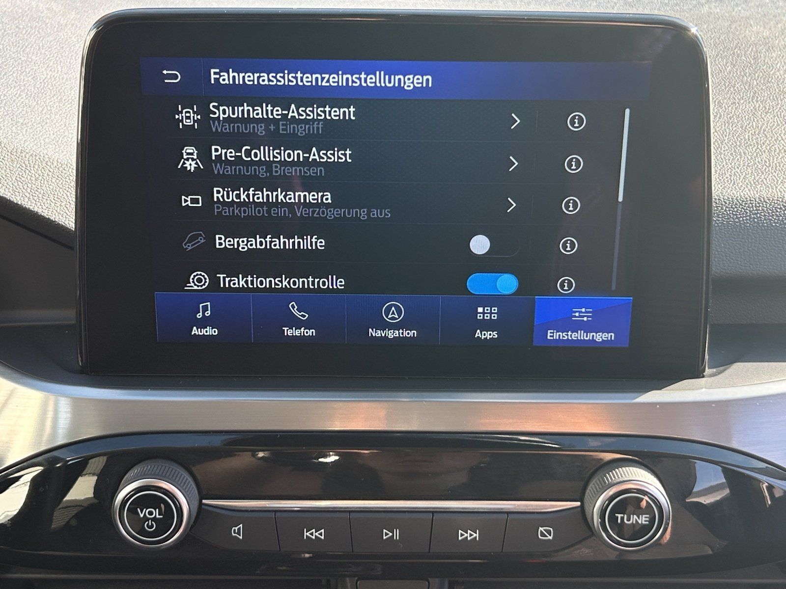 Fahrzeugabbildung Ford Kuga 2.5 PHEV Titanium Aut./LED/KAMERA/GRA/SHZ/