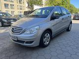 Mercedes-Benz B 170 Avantgarde*Klima*Navi*6 Gang*Alu - Mercedes-Benz B 170 in Hamburg