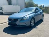 Volvo V40 Momentum/Leder/Ahk/kamera/LED - Volvo V40 aus 2017