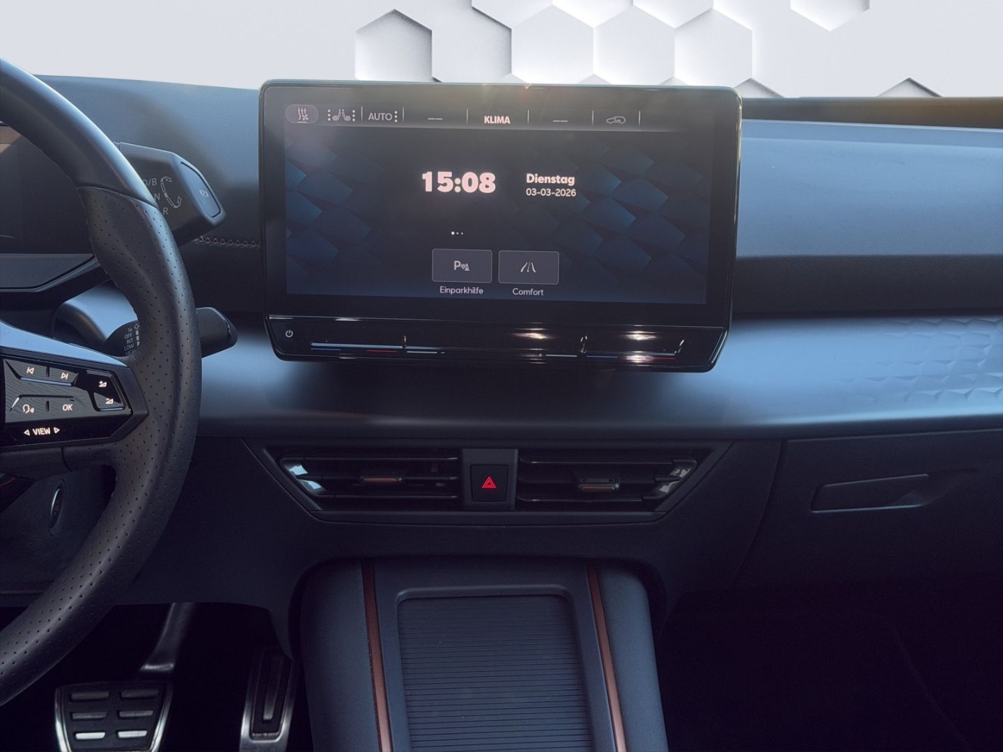 Born 150kW LED ACC 360°Kamera ParkLenkAssist Sit