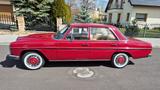 Mercedes-Benz 220 - Mercedes-Benz 220: Rot