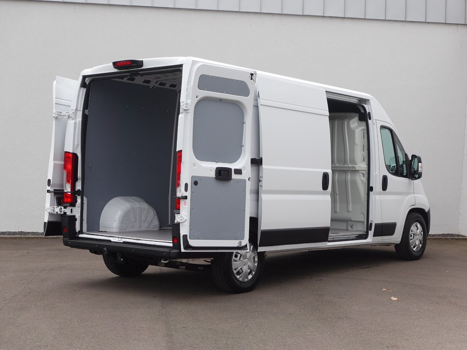 Fahrzeugabbildung Opel Movano C Kasten HKa L3H2 3,5t Edition