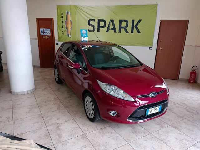 Ford Fiesta 1.4 TDCi 68CV 5 porte Titanium