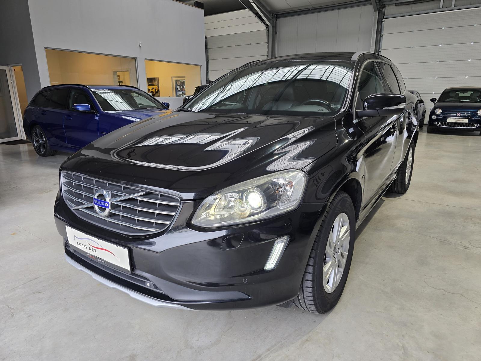 Volvo XC60 Momentum 2WD AHK Navi SHZ