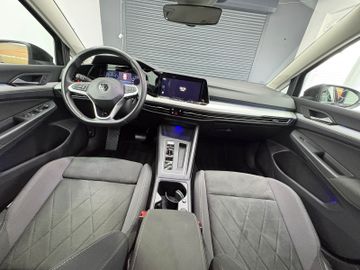 Volkswagen Golf - 6