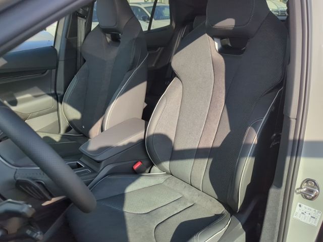 Fahrzeugabbildung SKODA Enyaq Coupé 85 Sportline MAXX AHK WINTER TRANSPO