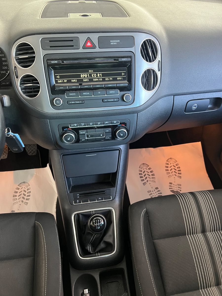 Fahrzeugabbildung Volkswagen Golf Plus 1.6 TDI Match * 1.HAND *
