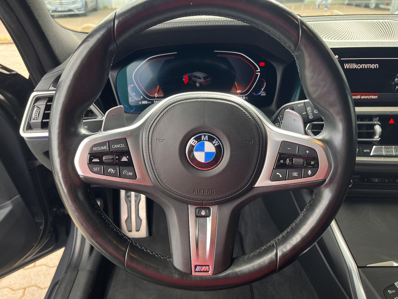 Fahrzeugabbildung BMW BMW Touring 330 D M-Line Sport AUT/Dach