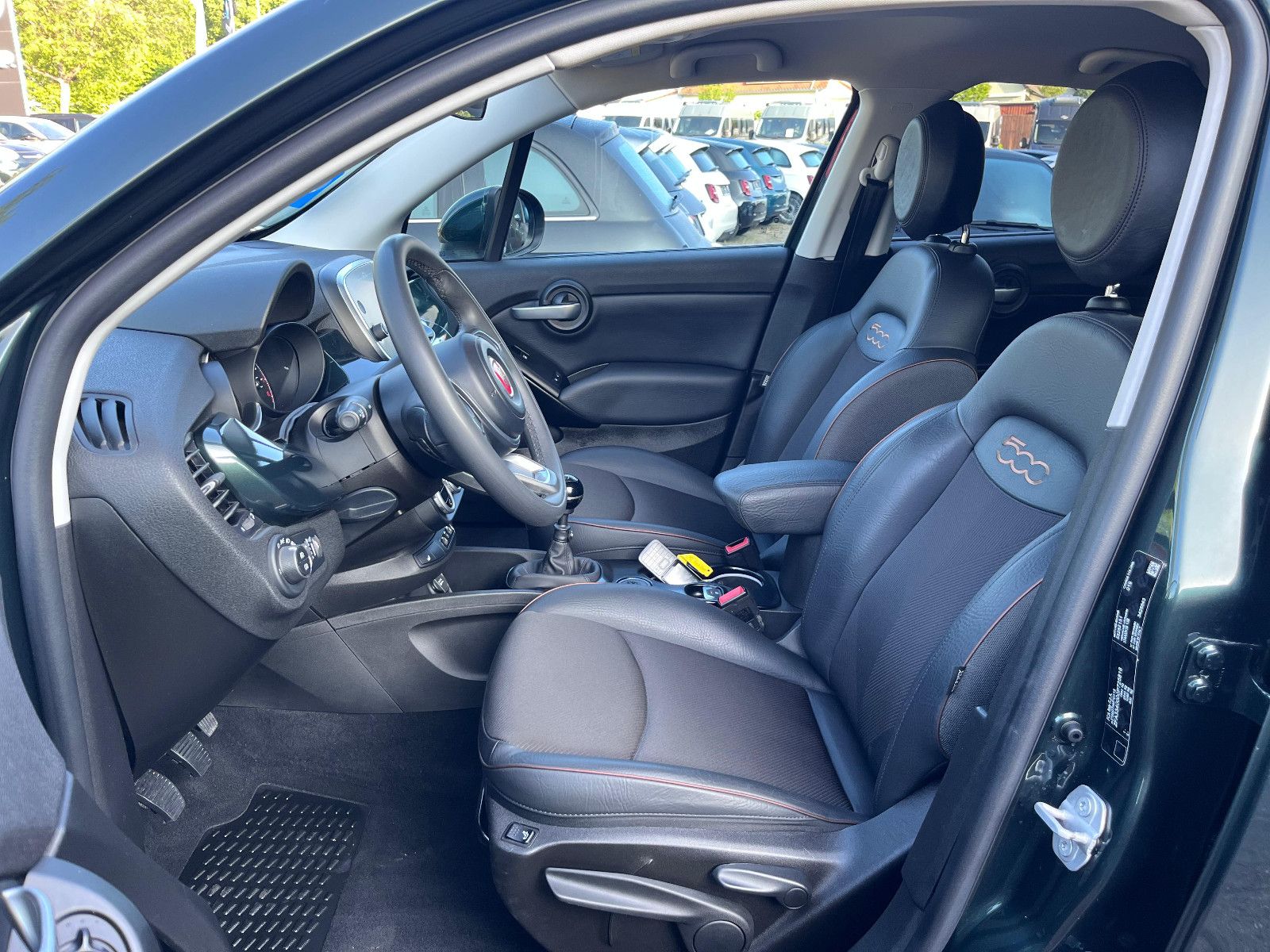 Fahrzeugabbildung Fiat 500X Cross