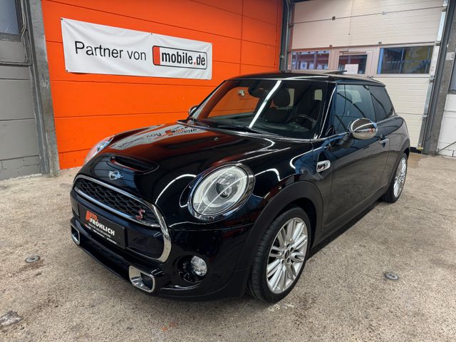 MINI Cooper S Leder Xenon Panorama Navi Harman/Kardon