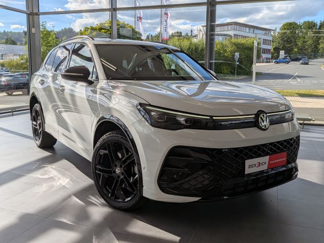Volkswagen Tiguan 2.0TDI R-Line 4M Pano Negro AHK Matrix 20