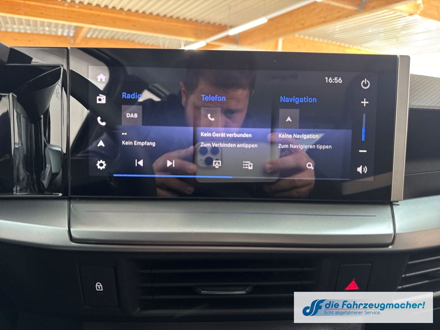 Fahrzeugabbildung Opel Frontera Electric Edition 83 kW Digitales Cockpi