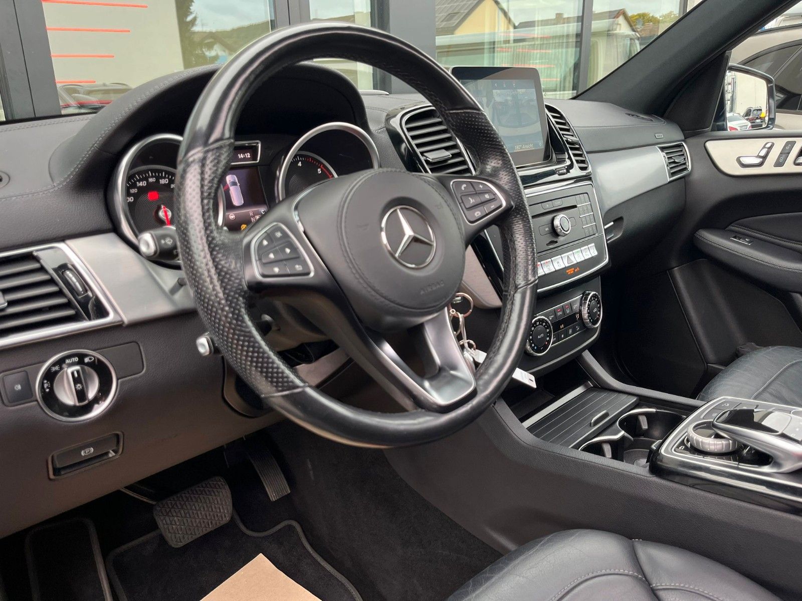 Fahrzeugabbildung Mercedes-Benz GLS 350d 4Matic AMG Line*1.Hand*Pano*360°*