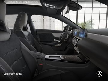 Mercedes CLA 180 Shooting Brake - 11