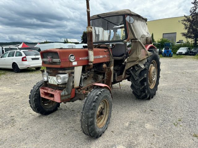 Massey Ferguson MF 158