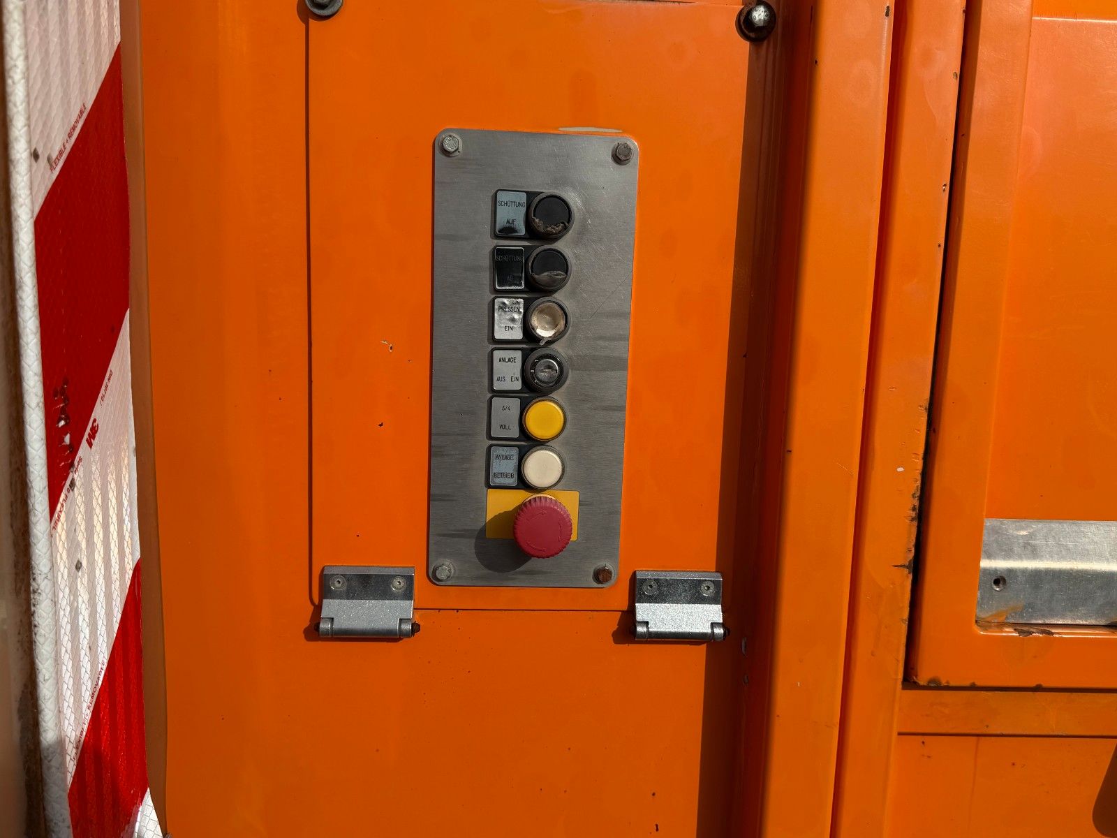 Fahrzeugabbildung Iveco Daily 65C17 Müllwagen *Zoeller Micro HG*