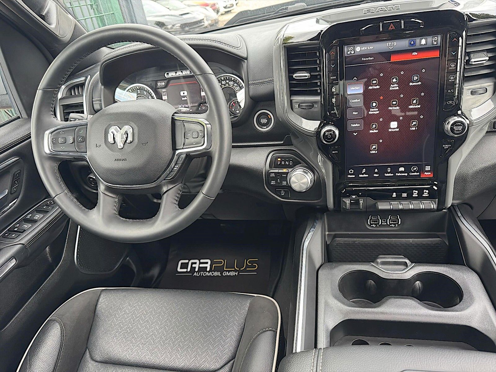 Fahrzeugabbildung Dodge RAM 5.7 V8 LARAMIE PUNISHER Offroad 4x4 *Pano*