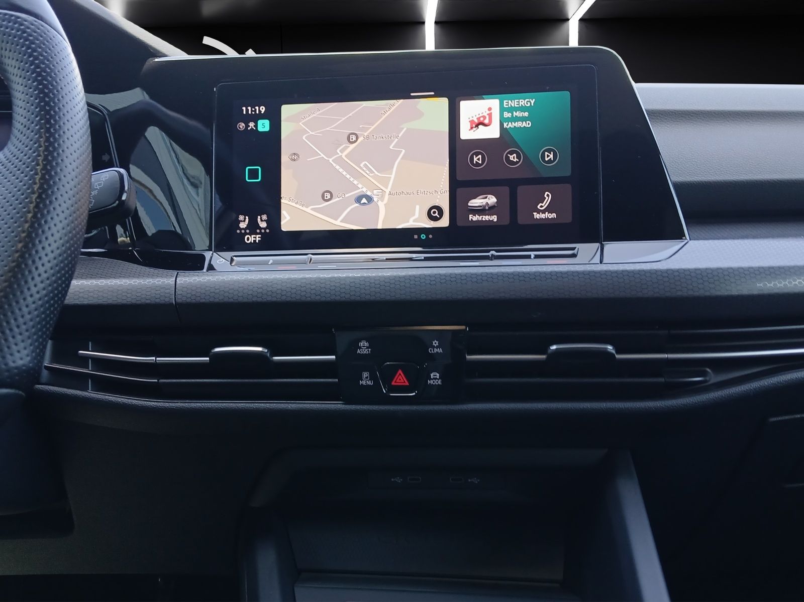 Fahrzeugabbildung Volkswagen Golf VIII GTI Clubsport Matrix Navi Leder Pano A