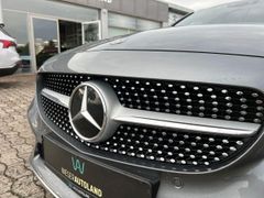 Fahrzeugabbildung Mercedes-Benz C 220d T AMG LINE LED AHK 1.HAND S-HEFT